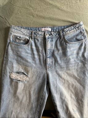 Flying Monkey Light Blue Ripped Jeans